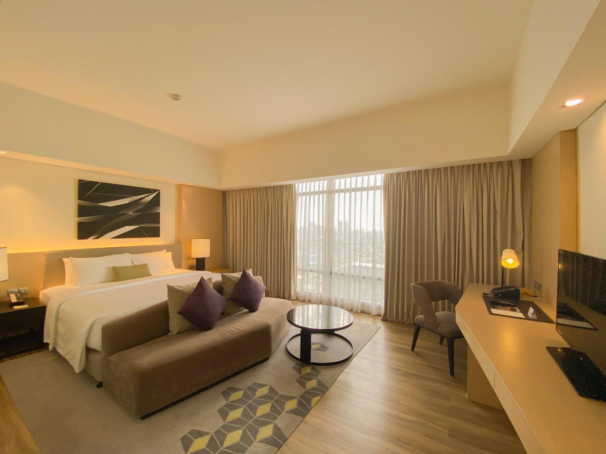 Seda Vertis North Кесон-Сити Экстерьер фото Deluxe Room