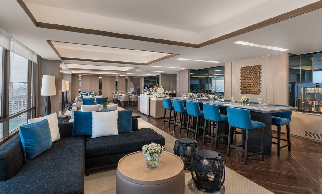 Seda Vertis North Кесон-Сити Экстерьер фото The Royal Wing Suites and Spa